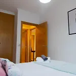 Con Garaje, Centrico Y Luminoso *