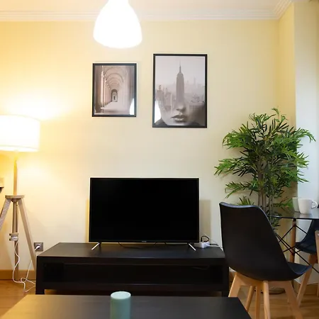 Con Garaje, Centrico Y Luminoso *