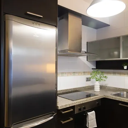 Con Garaje, Céntrico Y Luminoso * Pontevedra