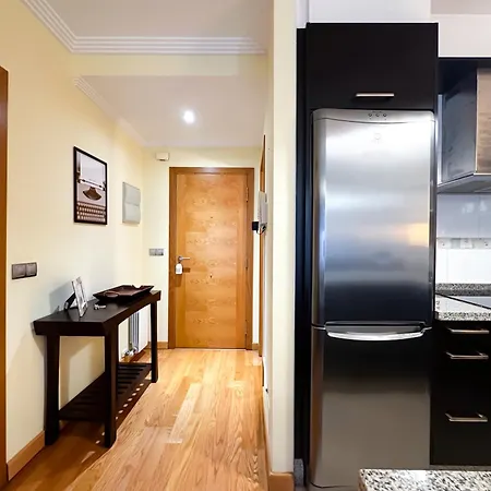 Con Garaje, Céntrico Y Luminoso Appartement